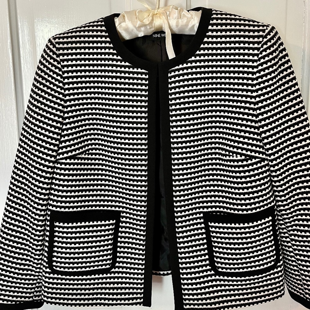 Nine West “Modern Muse” Black and White Blazer, Size 4, Small